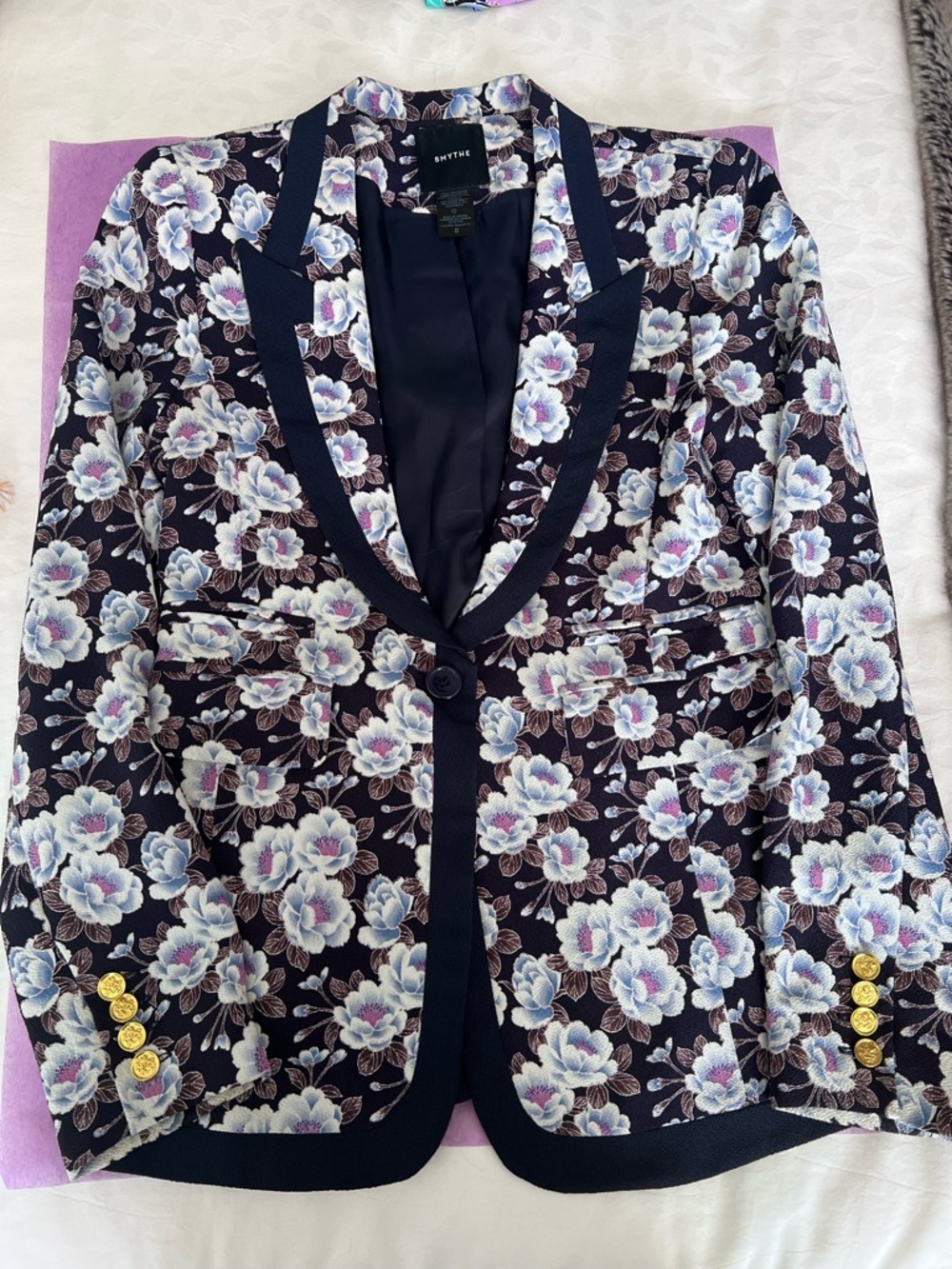 🌸Smythe Navy Blazer with White and Pink Florals and Gold Buttons in Sz 8